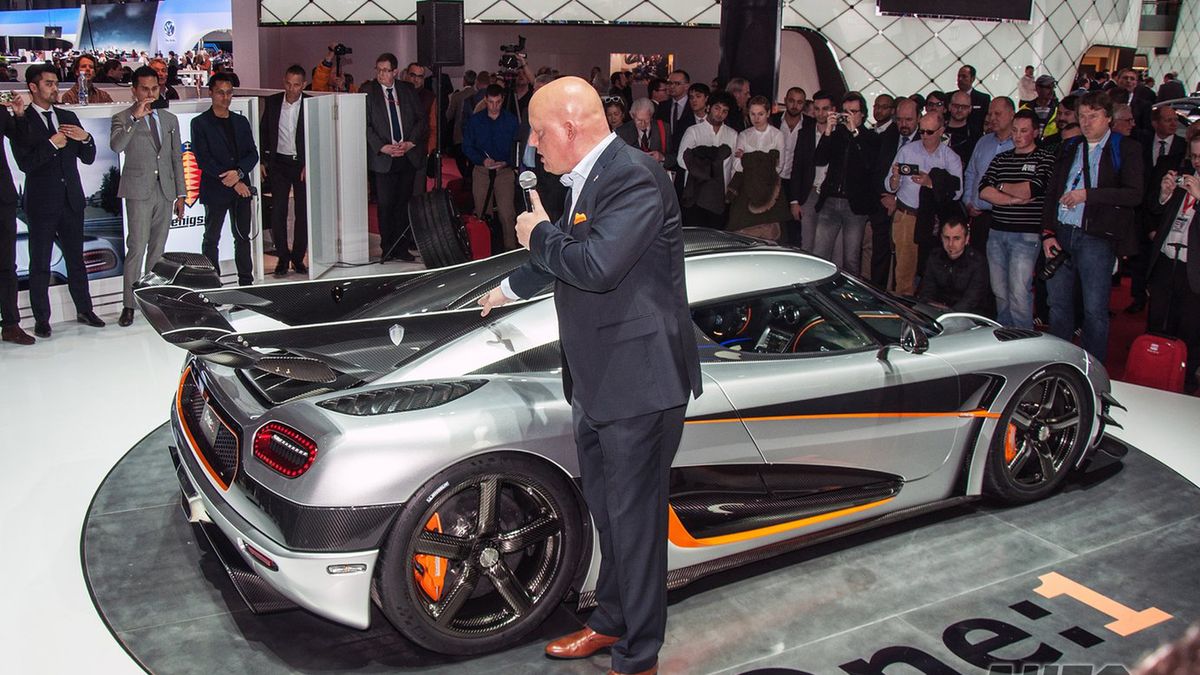 Christian von Koenigsegg i model One:1 w Genewie w roku 2014.