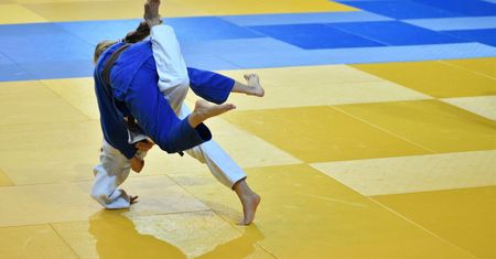 Tragedia na Tajwanie po zajęciach judo. 7-latek był rzucany na matę 27 razy