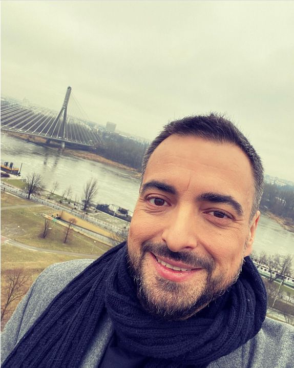 Tomasz Sekielski na marszu 4 czerwca. Zabrał ze sobą córkę