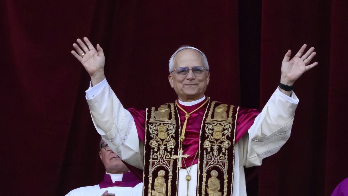 The new elected Pope Robert Francis Prevost Leo XIV greets the faithfuls from the balcony of the St. Peter's Basilica. Vatican city (Vatican) May 8th, 2025. (Photo by Andrea Staccioli/Insidefoto/Mondadori Portfolio via Getty Images)