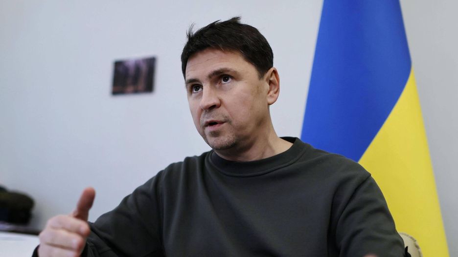 Mykhailo Podolyak, adviser to Ukrainian Pres. Zelenskyy
Mykhailo Podolyak, adviser to Ukrainian President Volodymyr Zelenskyy, holds an exclusive interview with Kyodo News on Sept. 28, 2022, in Kyiv amid Russia's invasion of the country. (Kyodo)
==Kyodo
 Photo via Newscom
Dostawca: PAP/Newscom
Newscom
Kyiv, Volodymyr Zelenskyy, Ukrainian, Mykhailo Podolyak, Kyodo News, Sept. 28, 2022, Russia, agresja Rosji, atak Rosji na Ukrain�, inwazja, inwazja rosyjska, konflikt zbrojny, rosyjska, rosyjski, sytuacja na Ukrainie, sytuacja w Ukrainie, Wojna na Ukrainie, wojna w Ukrainie, wok� Ukrainy