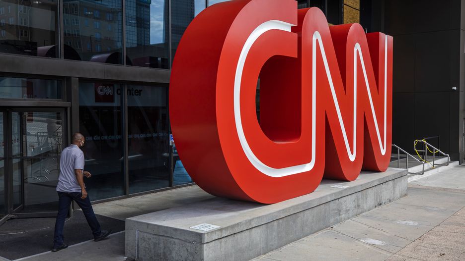 Telewizja CNN zwolniła korespondenta. Wychwalał Hitlera