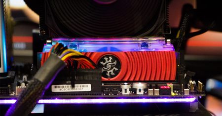 Pamięć RAM ADATA XPG SPECTRIX D80 - z chłodzeniem wodnym i podświetleniem RGB