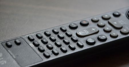 Sikorski wezwany do zapłaty abonamentu RTV. Odmawia powołując się na... sumienie