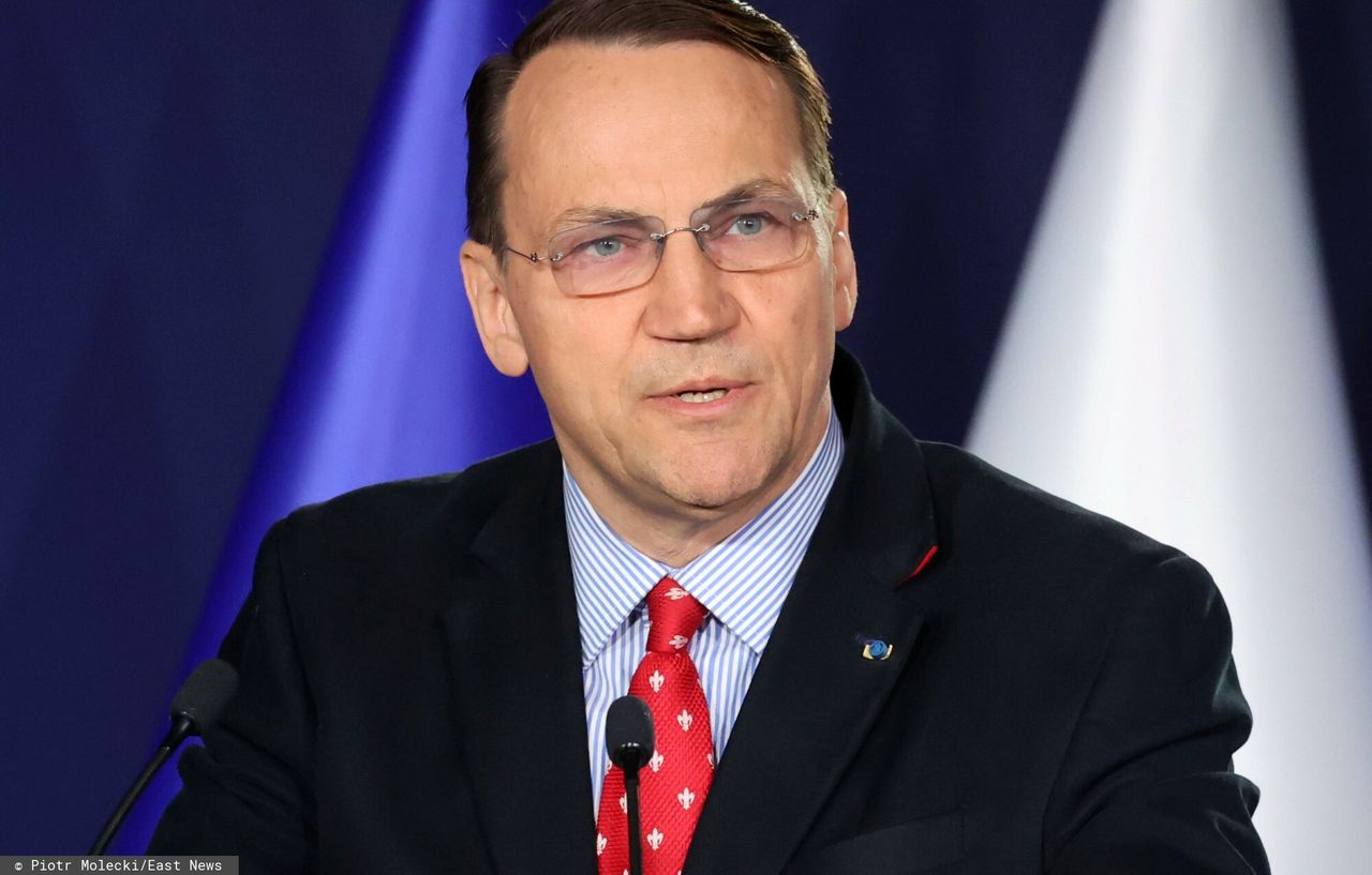 Sikorski o wizycie Scholza i Macrona w Kijowie. "Zamiast przewodzić takim wizytom, Polska jest w nich pomijana"