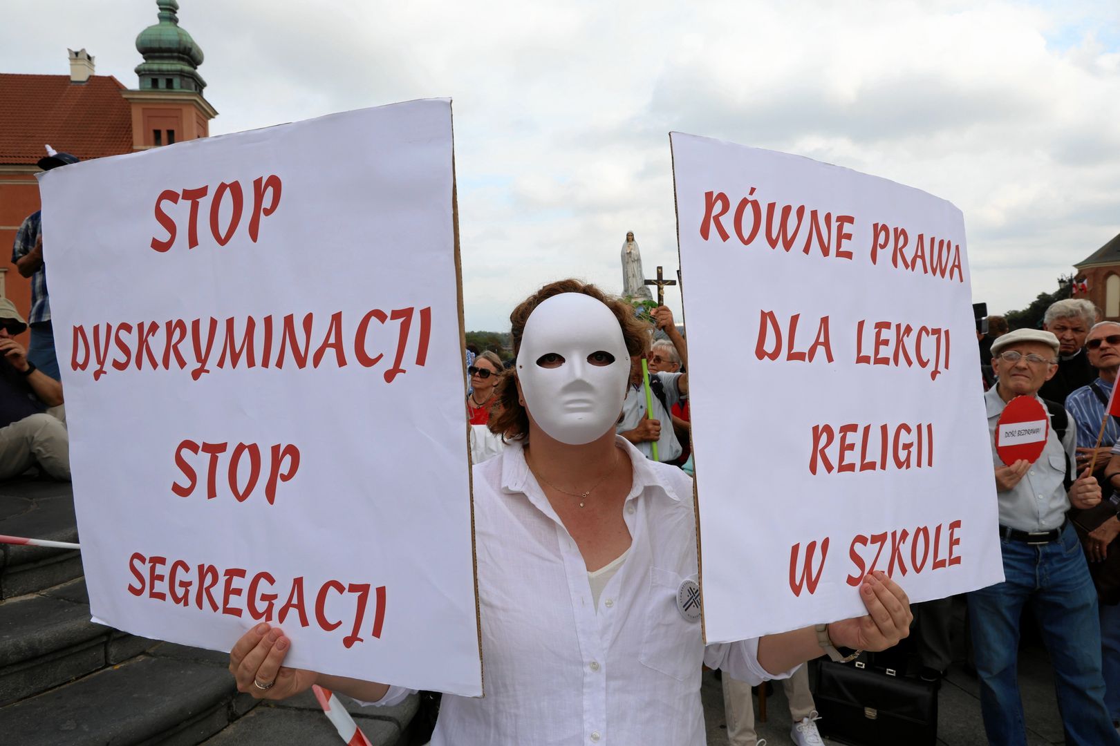 Protest katechetów przeciwko zmianom w lekcjach religii