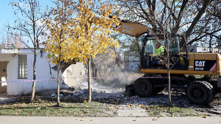 Ruszyła przebudowa stadionu żużlowego przy Zygmuntowskich. Na pierwszy ogień poszły toalety.