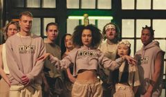 Napój Tiger promowany w nowym teledysku Young Leosi