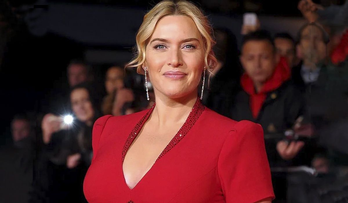 Zaszalała na czerwonym dywanie. Przezroczysty strój, a tu książę Karol