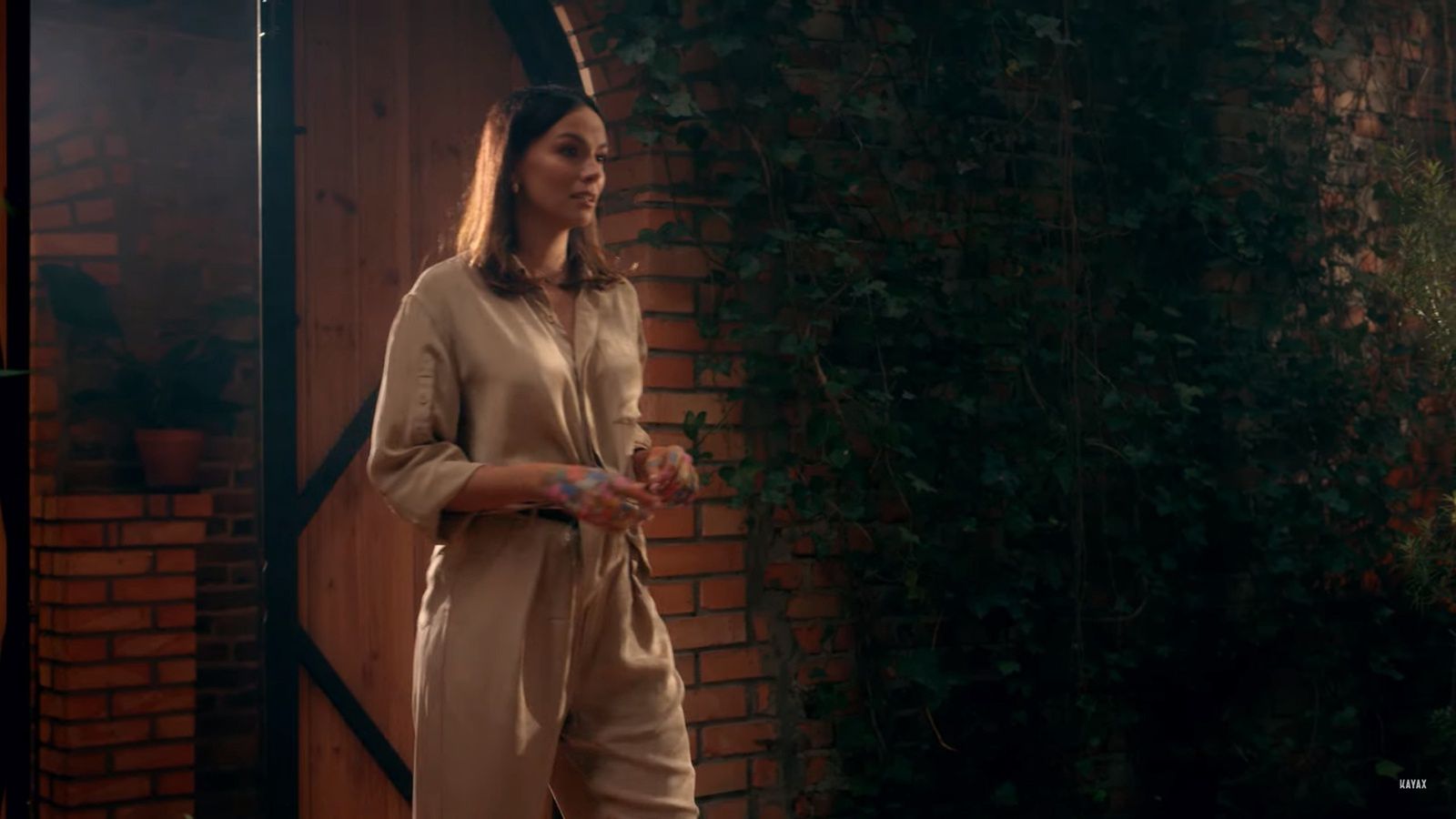 Paulina Krupińska i Sebastian Karpiel-Bułecka w teledysku