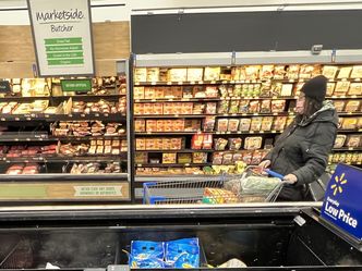 Sprzedaż detaliczna w maju. Polacy nie spisali się na medal