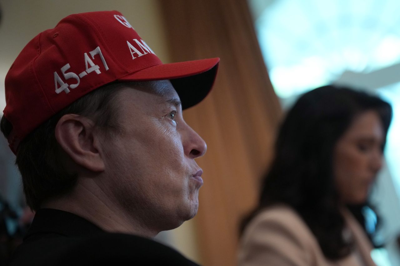 Milliardenverlust für Musk – Abschiebeforderung nach brisantem Tweet
