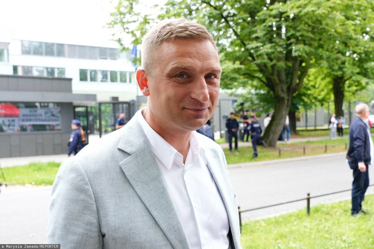 Prokurator chce wyłączenia. Zwrot ws. Bąkiewicza