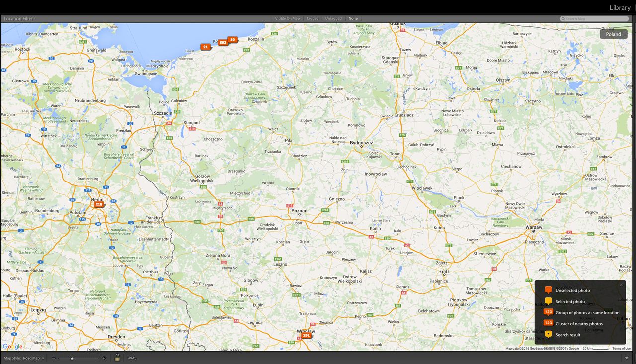 Mapa w Adobe Lightroom z naniesionymi geotagami. Jak widać, fotografowałem na wybrzeżu, w Berlinie i Wrocławiu