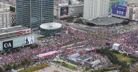 Milion osób na Marszu Miliona Serc? Zdjęcie z lotu ptaka