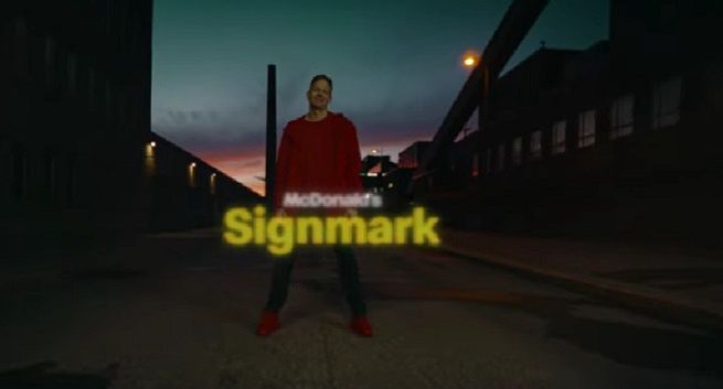 McDonald's reklamuje się w języku migowym