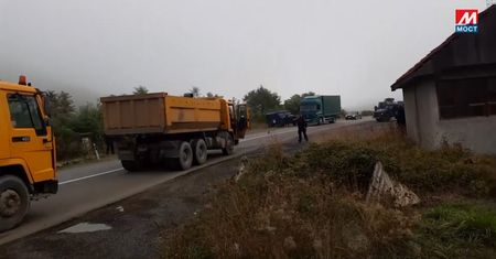 Konflikt na granicy Kosowa i Serbii. Powodem tablice rejestracyjne