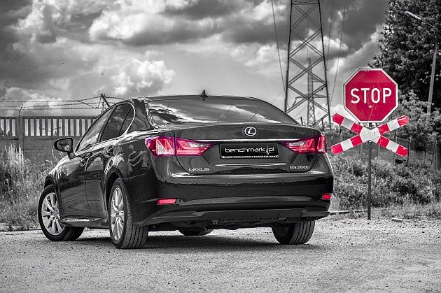 Lexus GS300h - tył