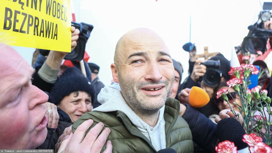 Ksiądz Michał Olszewski szef fundacji Profeto wyszedł z aresztu