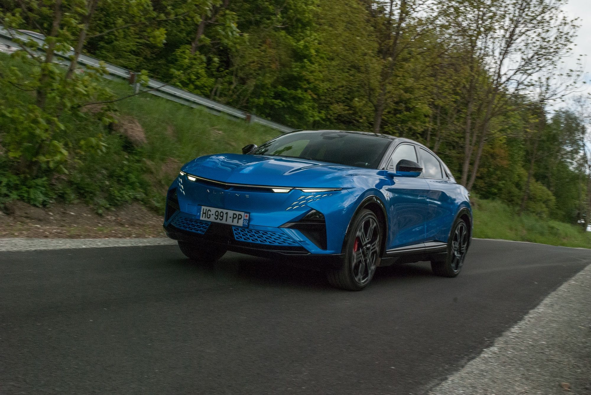 Alpine A390