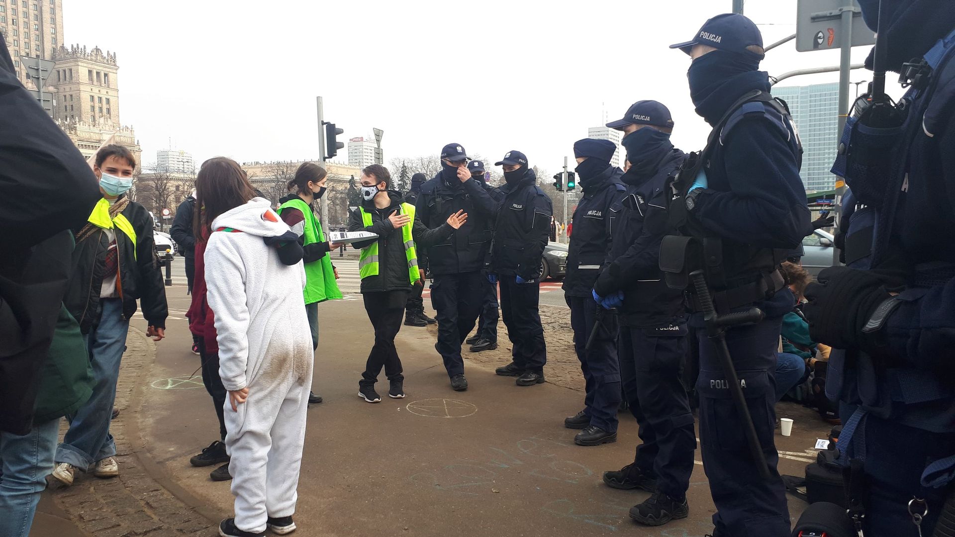 Warszawa. Extinction Rebelion protestuje przeciwko katastrofie klimatycznej