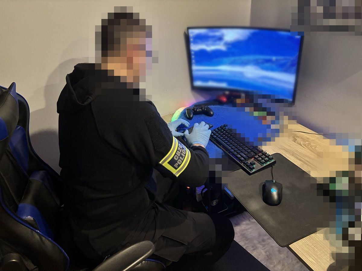 "Fałszywe sklepy z laptopami" – CBZC rozbiło gang, który oszukał ponad 1100 osób na 3 miliony złotych