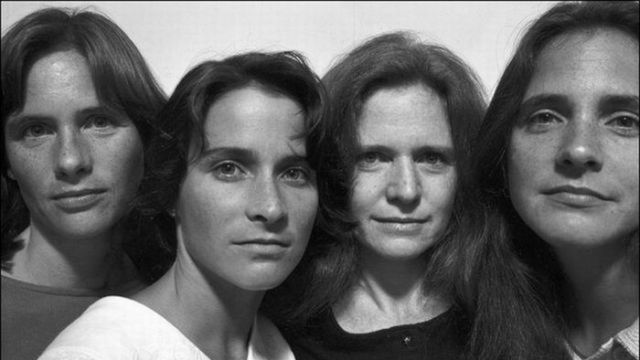 Fotograficzna tradycja - wspólne zdjęcia czterech sióstr, wykonane na przestrzeni 36 lat 1