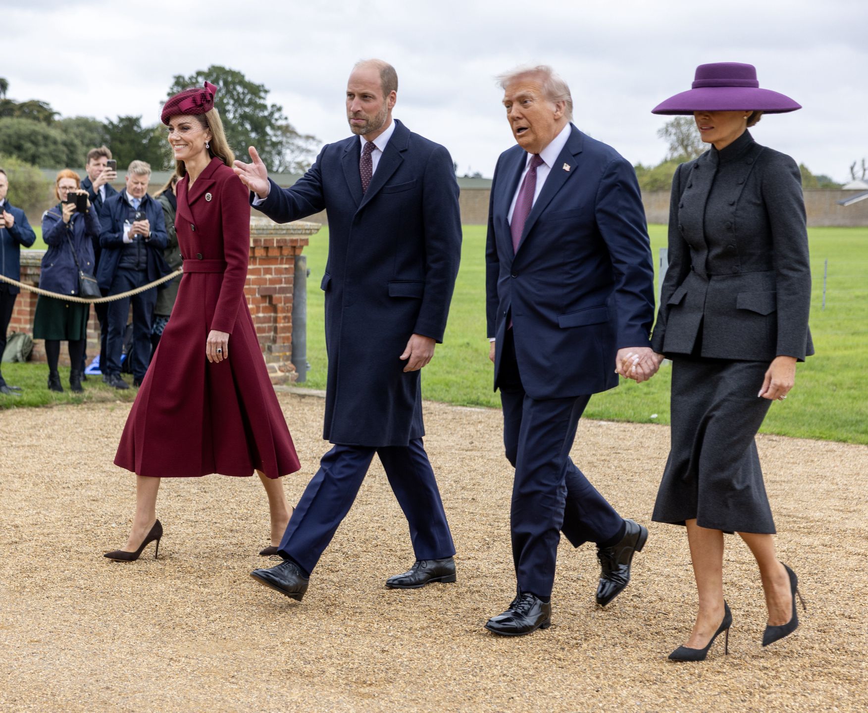 Royalsi witają Trumpów w Wielkiej Brytanii