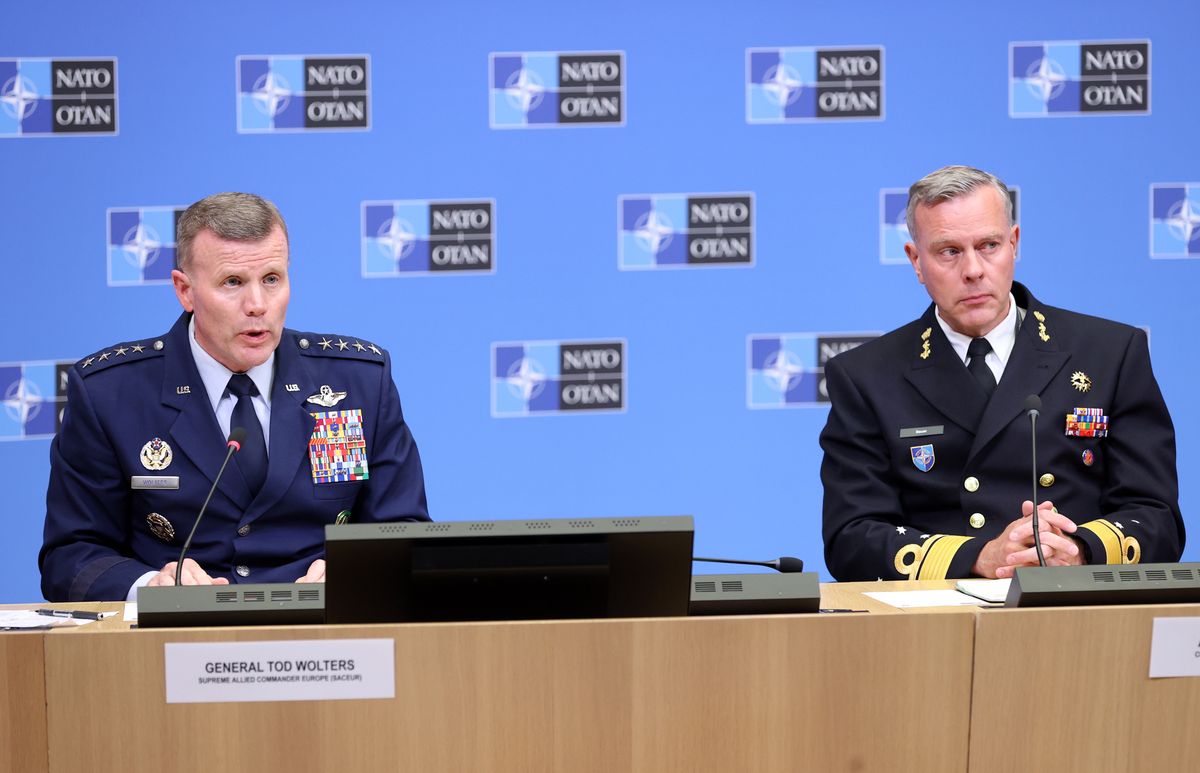 Dowódcy NATO spotkali się w czwartek w Brukseli 