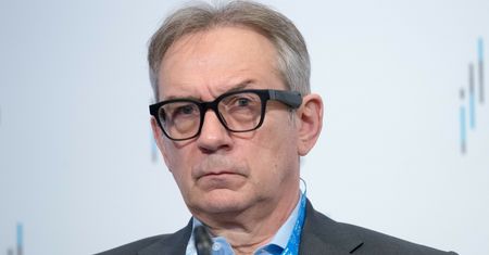 Zaskakujące słowa prezesa banku. "Mieszkaliby u teściowej za szafą"