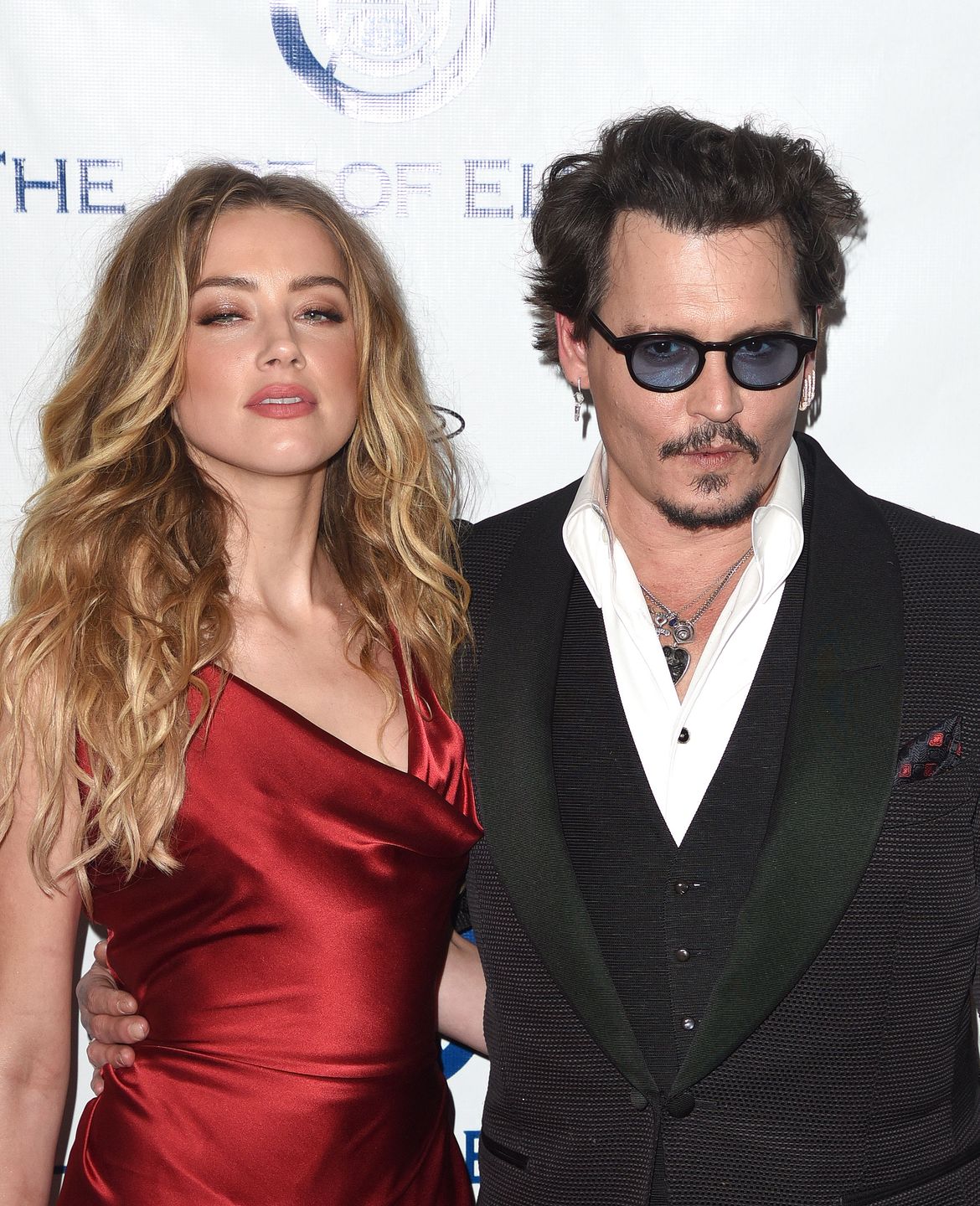 Proces Depp vs Heard trwa. Ujawniono nowe nagranie. Aktor namawiał ukochaną, aby ugodziła go nożem? 