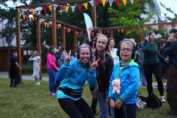 Silent Disco z okazji Święta Kielc. Zabawa pod chmurką, mimo deszczowej aury