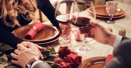 Romantyczna kolacja – jak ją przygotować?