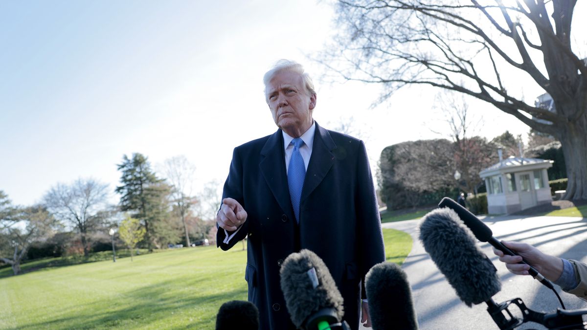 WASHINGTON, DC - MARCH 21: U.S. President Donald Trump speaks to reporters before boarding Marine One at the White House on March 21, 2025 in Washington, DC. Trump is traveling to Bedminster, New Jersey and is expected to attend the 2025 NCAA Division I Men’s Wrestling Championship in Philadelphia tomorrow. (Photo by Anna Moneymaker/Getty Images)