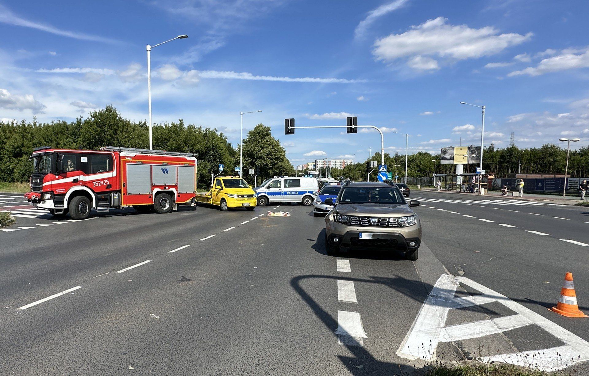 Poważny wypadek w Częstochowie. Kobieta potrącona na pasach, jest nieprzytomna