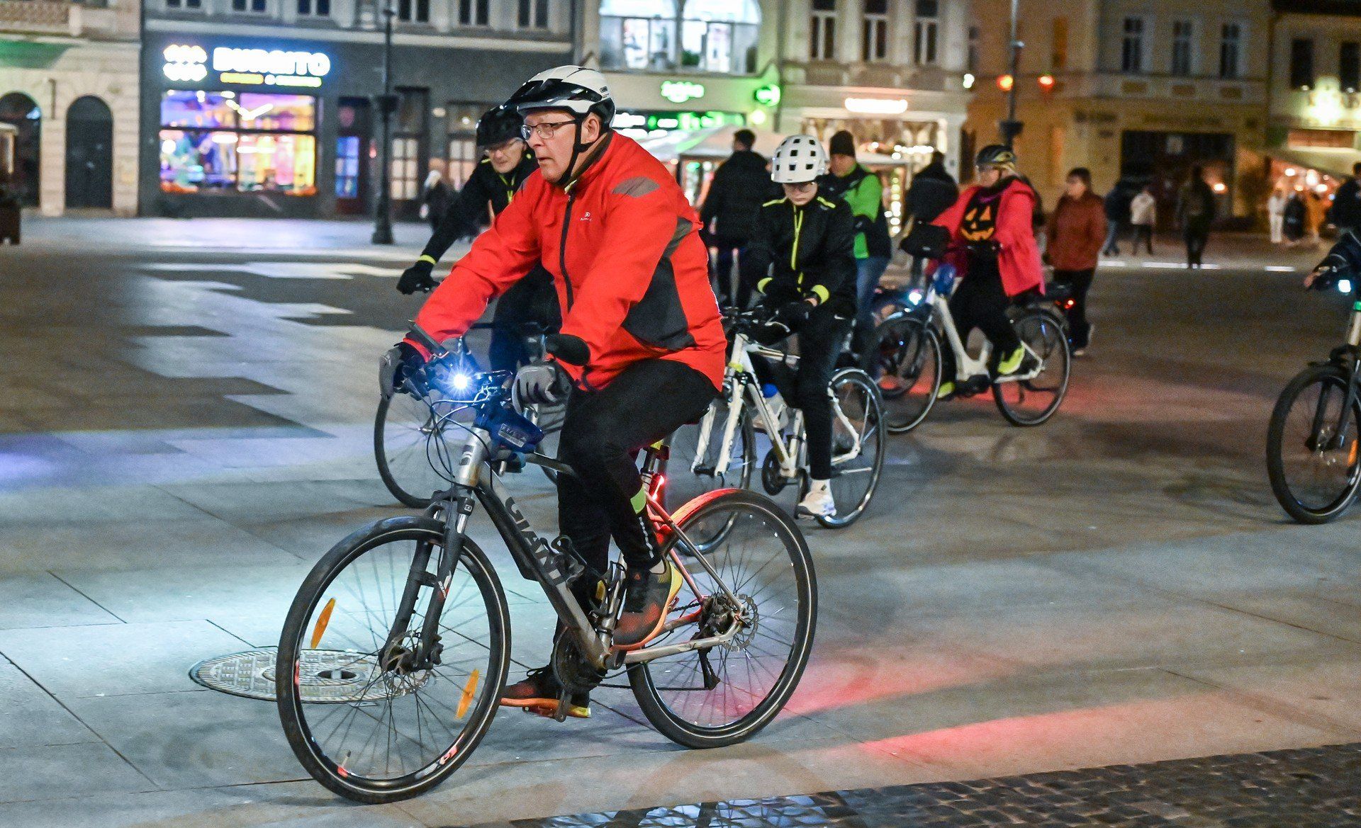 Halloweenowa Masa Krytyczna