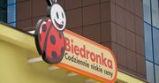 Biedronka oferuje tanią elektronikę. Ta latarka przyda się każdemu