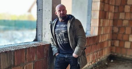 "Hacjenda jak u króla". Oświeciński pokazał swoją ogromną willę