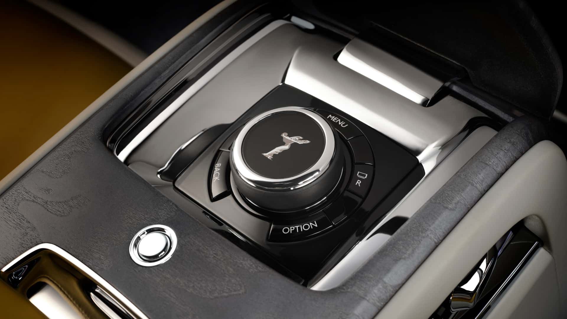 Odświeżony Rolls-Royce Cullinan