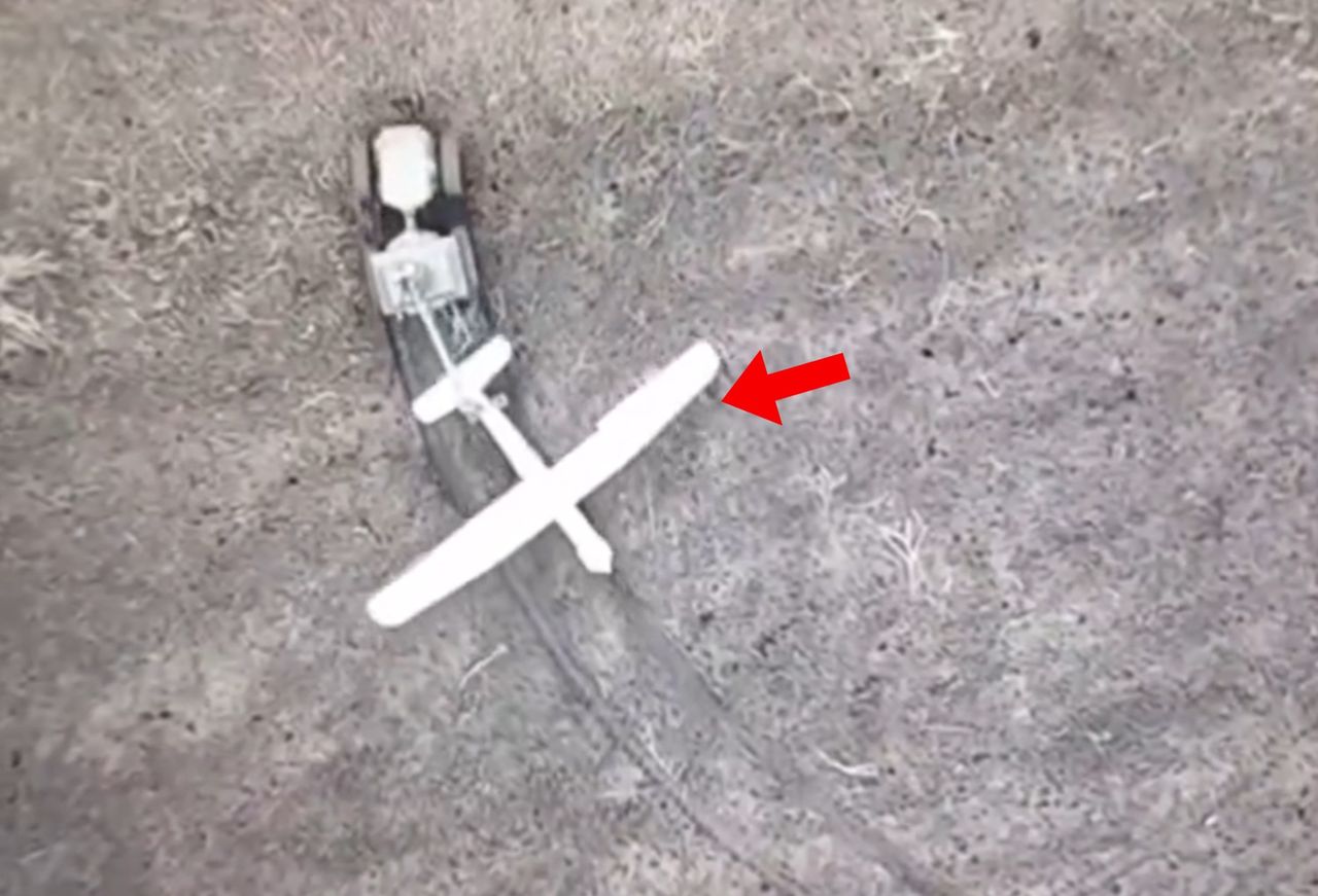 Ukrainian forces intercept and seize a nearly intact Russian Orłan-30 drone for analysis