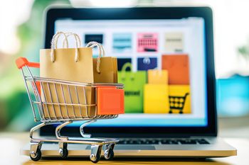 Zaskakujące dane z polskiego ecommerce. Tracą chińskie platformy