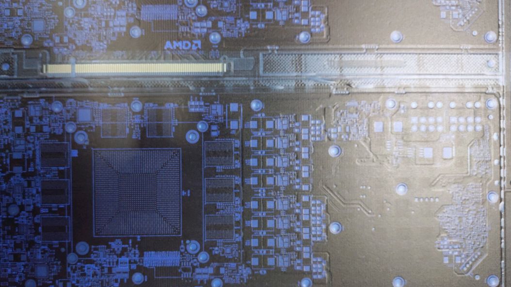 Domniemany laminat AMD Navi / Fot. Twitter (Komachi)