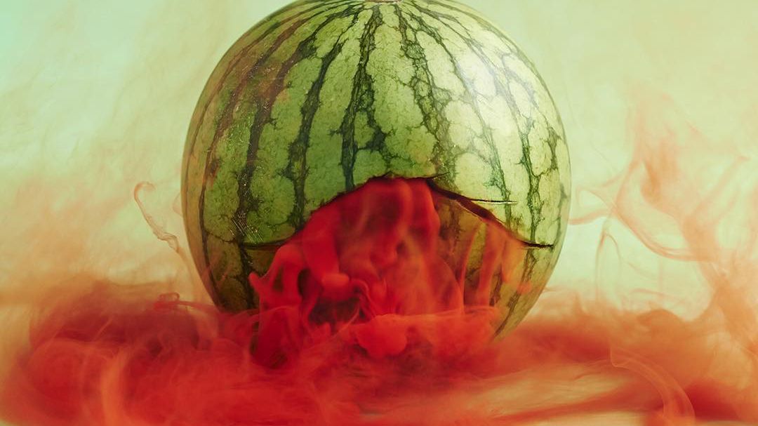 Maciek Jasik ujawnia na swoich fotografiach sekretne życie warzyw i owoców 1