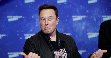 Musk stawia sprawę jasno. Mówi  pracownikom: wróć do biura albo odejdź
