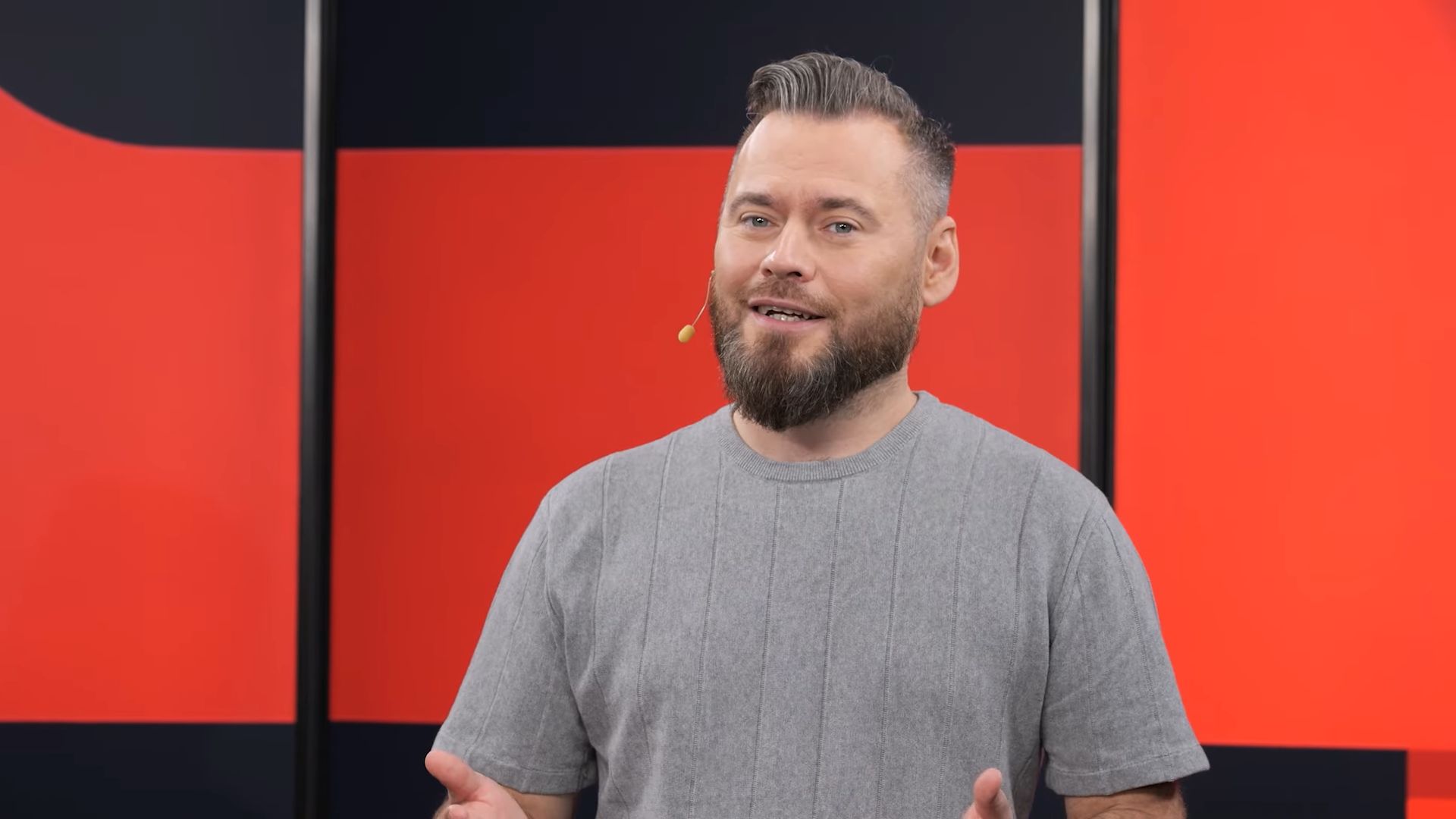 Krzysztof Stanowski opublikował film o Caroline Derpienski