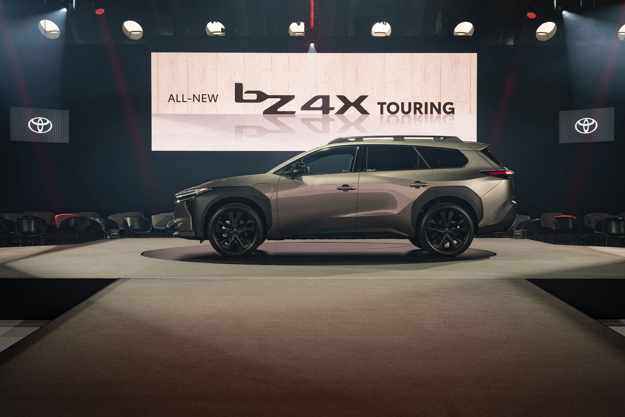Toyota bZ4X Touring (2026)