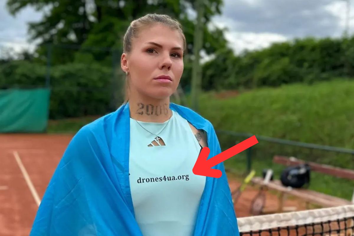 Ukrainian tennis star in scandal over attire promoting army aid