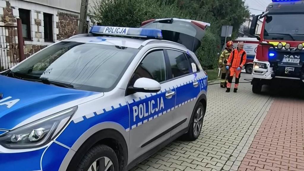 Włoszczowscy policjanci ruszyli na pomoc 87-latce