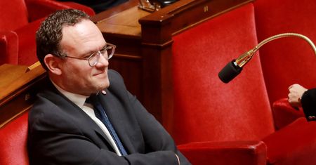 Minister oskarżany o gwałty. Wielki skandal we Francji