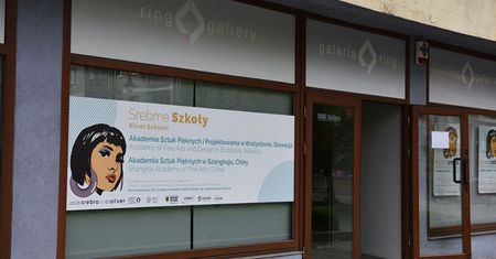 Legnica: Wystawa "Do-wody tożsamości. Nawigacje" w Galerii Ring